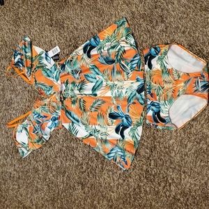 NWT Embry Form 2 piece bathing shuit